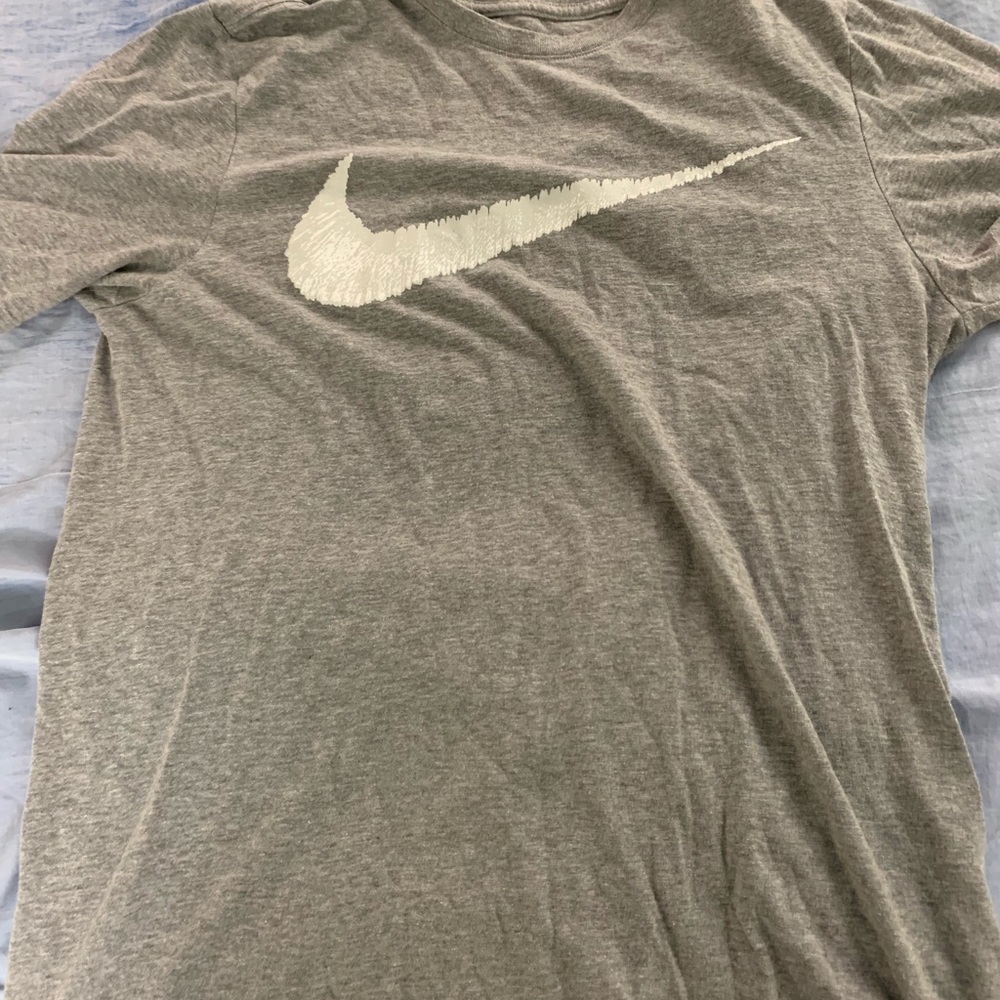 Nike Graphic Tee